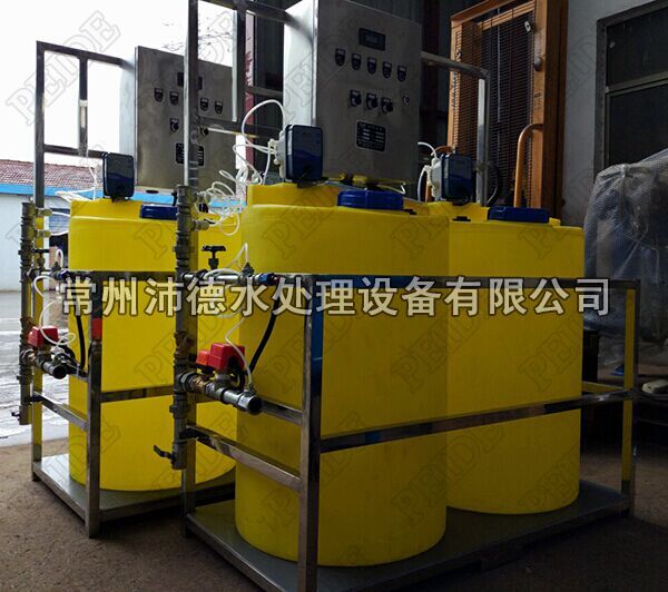 不锈钢电箱2泵2桶自动加药系统发货现场