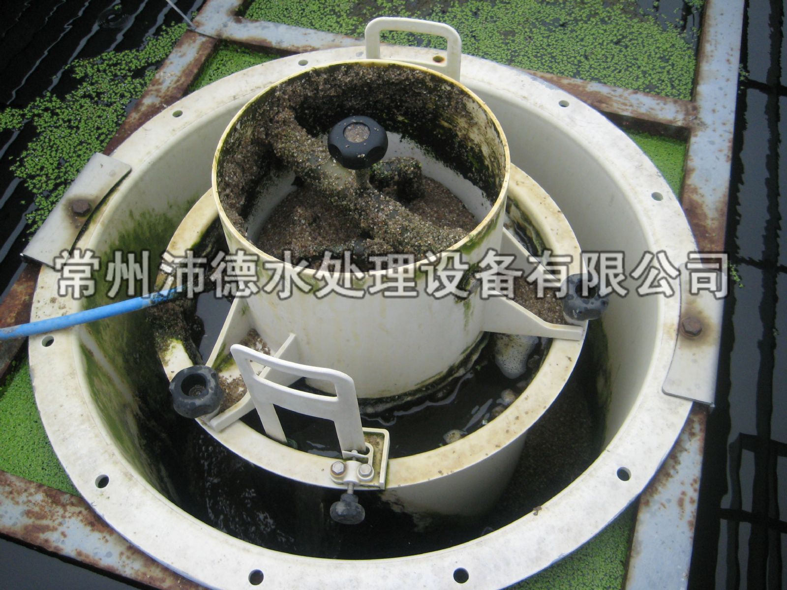 活性砂过滤器现场维护照片