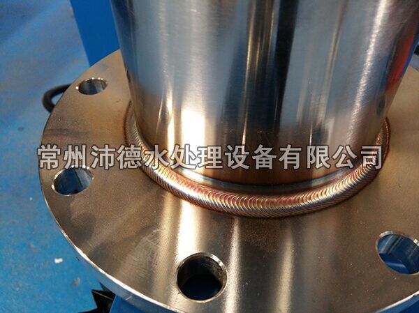 不锈钢水处理设备法兰焊接效果图