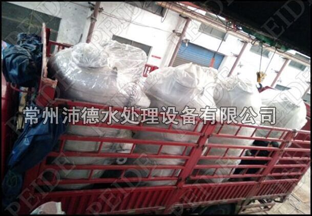 4台浅层砂过滤器装车照