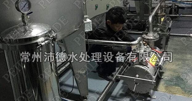 沛德水处理生产的中压灯紫外线杀菌器解决天然矿泉水溴酸盐浓度问题